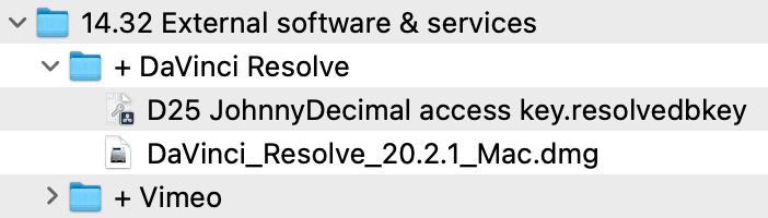 Screenshot of a Finder window showing a parent folder 14.32 with two subfolders named '+ DaVinci Resolve' and '+ Vimeo'.
